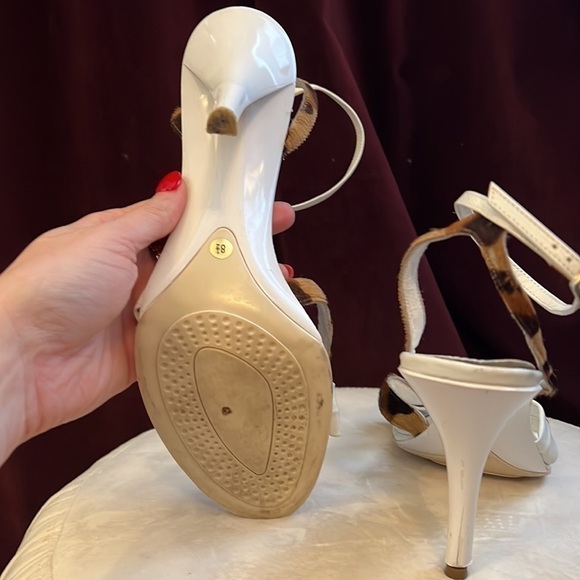 Via Spiga White and Leopard Ankle Strap Sandals Size 8.5 - Picture 5 of 7